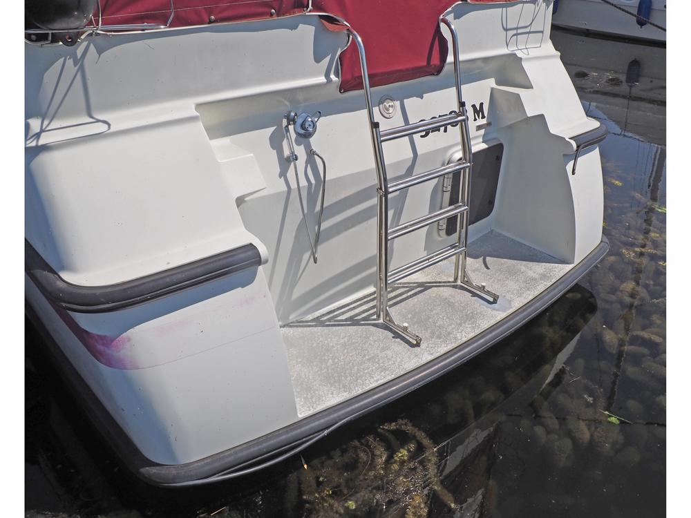  Deck equipment